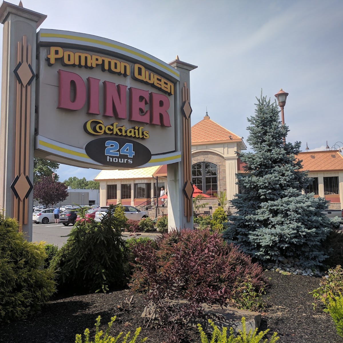 Pompton Queen Diner & Restaurant