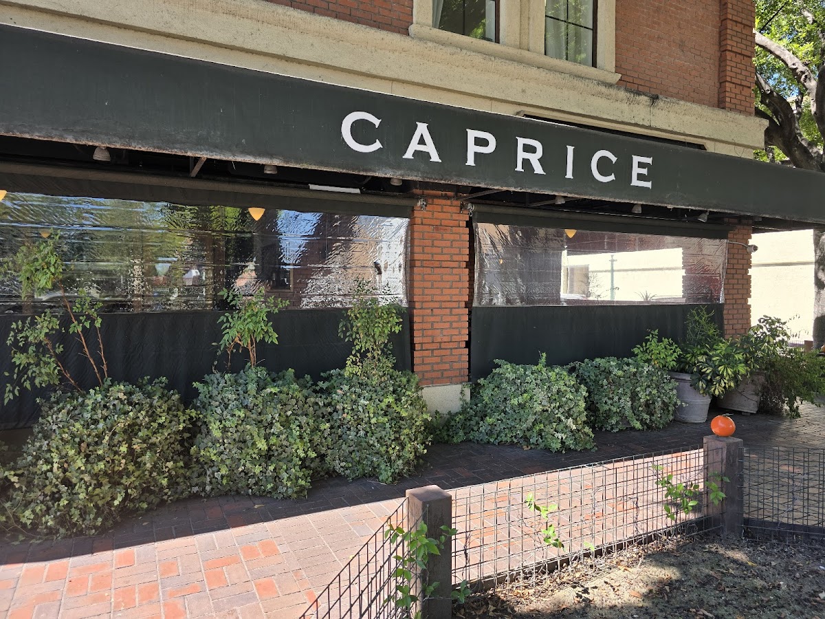 Caprice Cafe