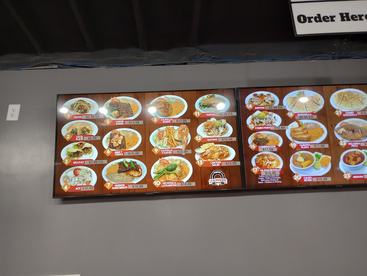 Taqueria La Herradura - 10