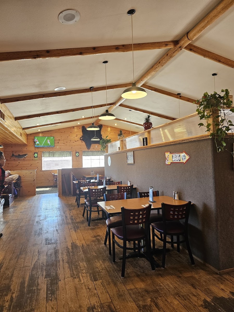 Fitz's Wandering Pines Eatery & Pub