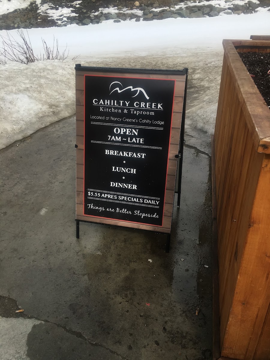 Cahilty Creek Kitchen & Taproom - 3