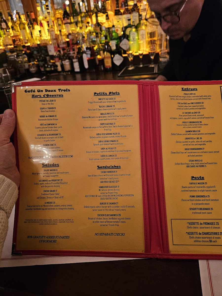 Cafe Un Deux Trois - 10