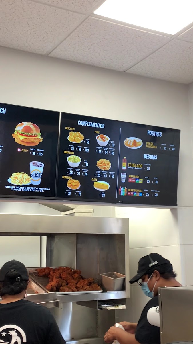 Church’s Chicken Macroplaza - 9