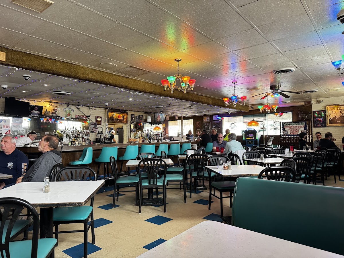 Vito & Nick's Pizzeria