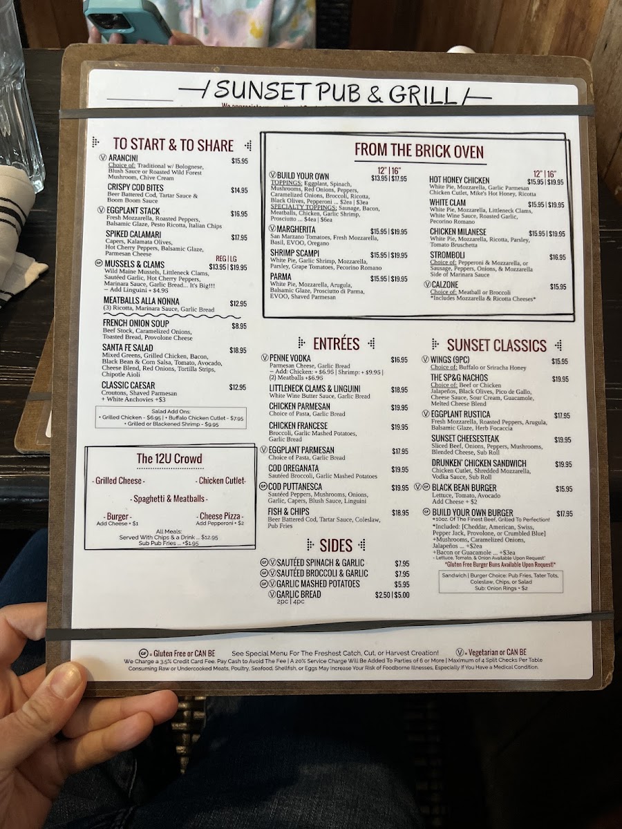 Sunset Pub & Grill - 6