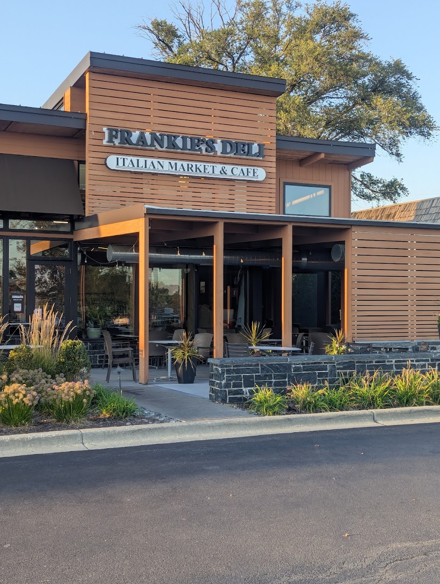 Frankie's Deli