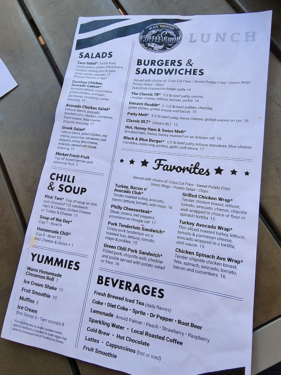 Black Mountain Cafe & Lounge - 2