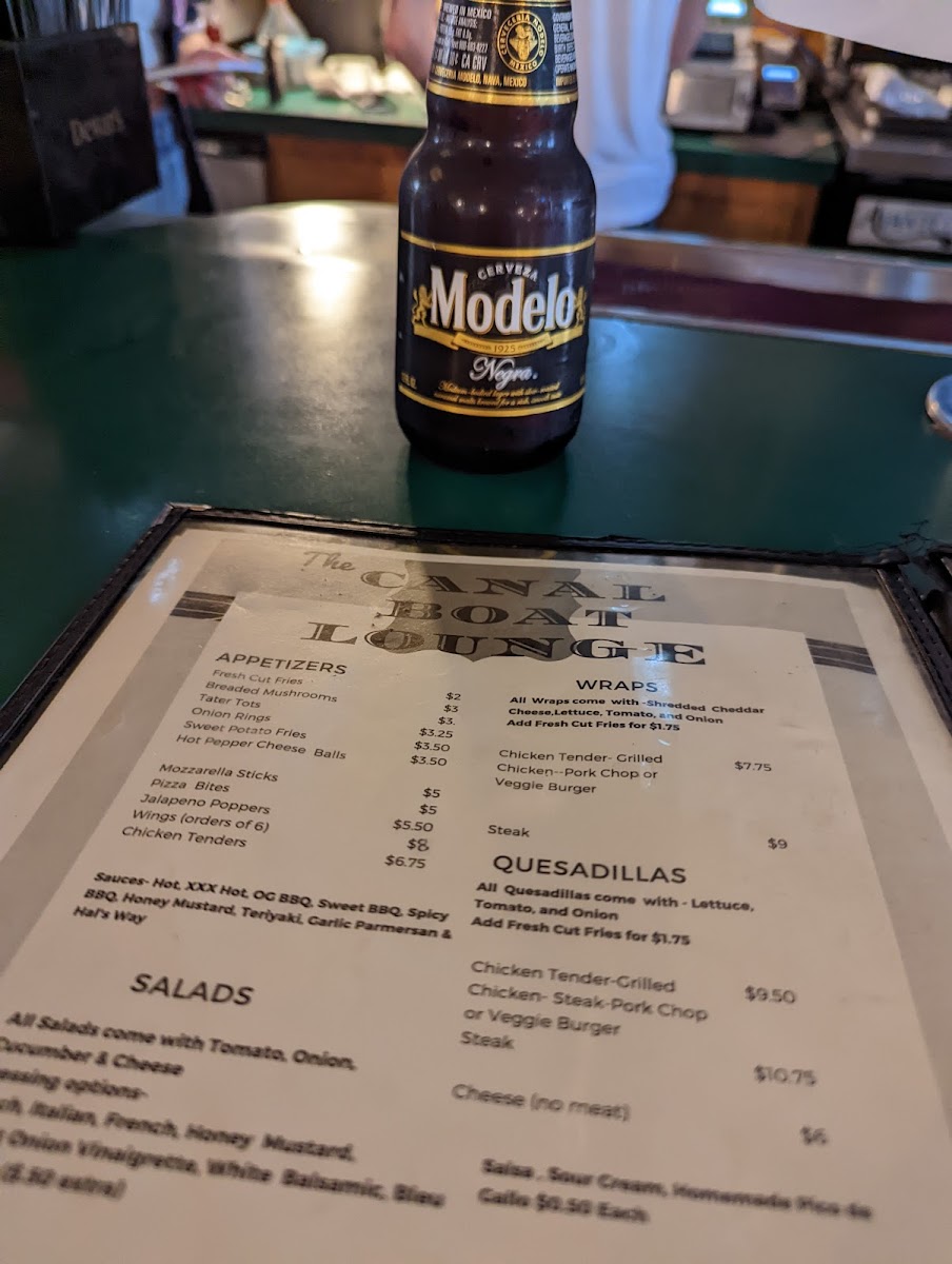 Canal Boat Lounge - 4