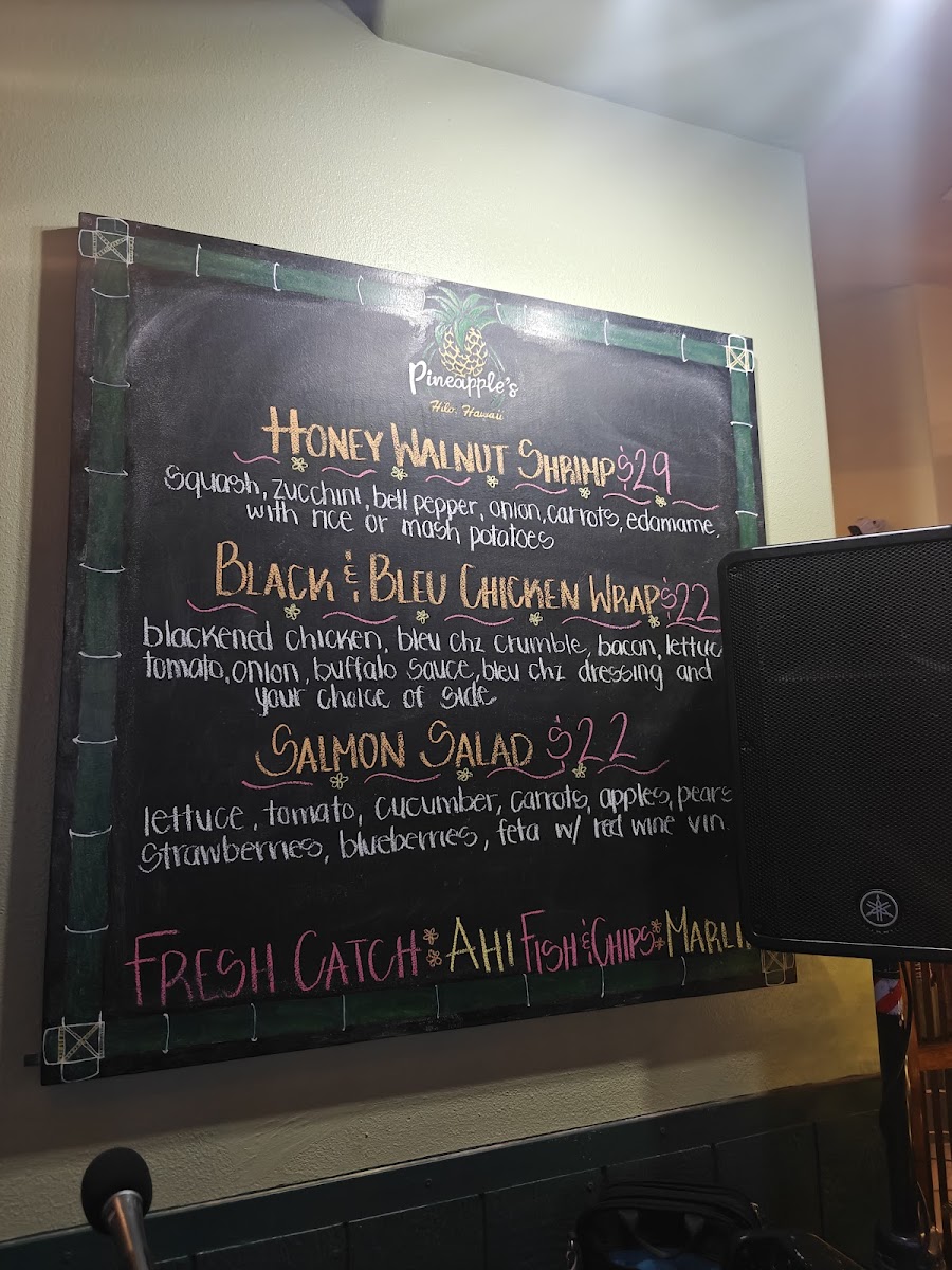 Pineapples Island Fresh Cuisine - 8