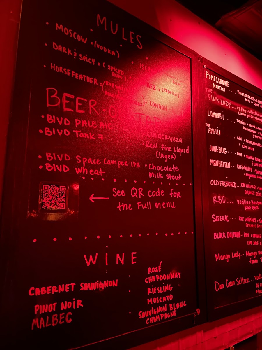 Green Lady Lounge - 10