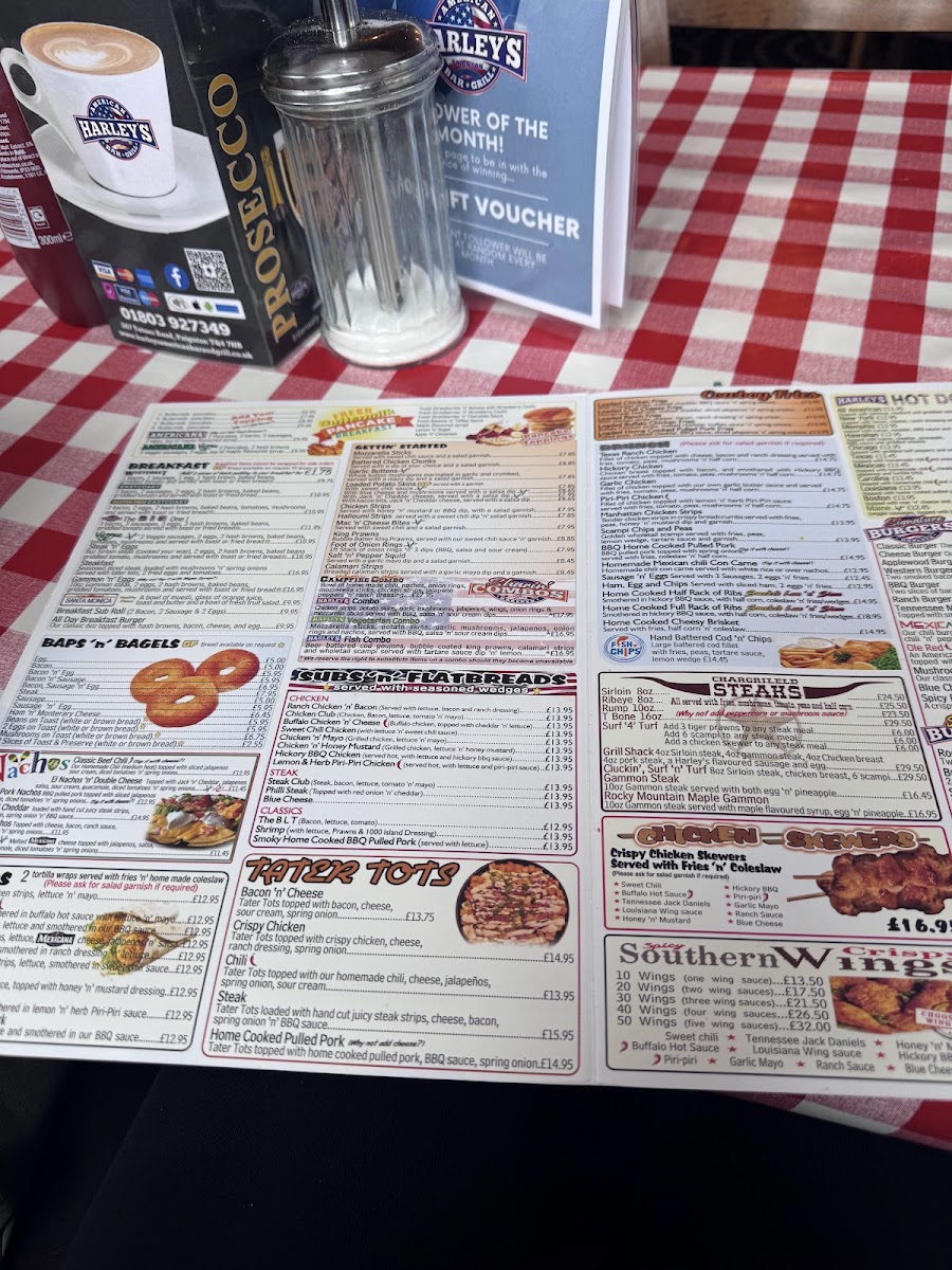 Harleys American Bar & Grill - 6