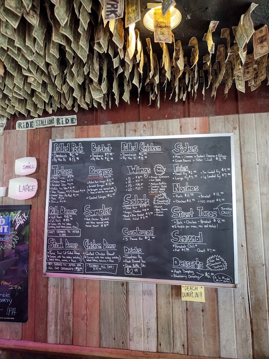 Rowdy's Smokehouse - 5