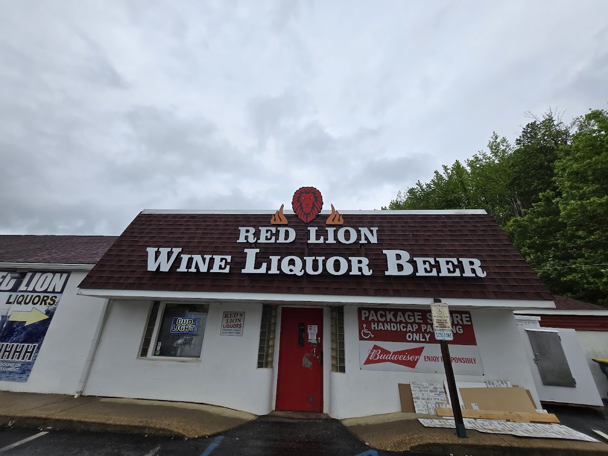Redlion Inn Liquors and Tavern