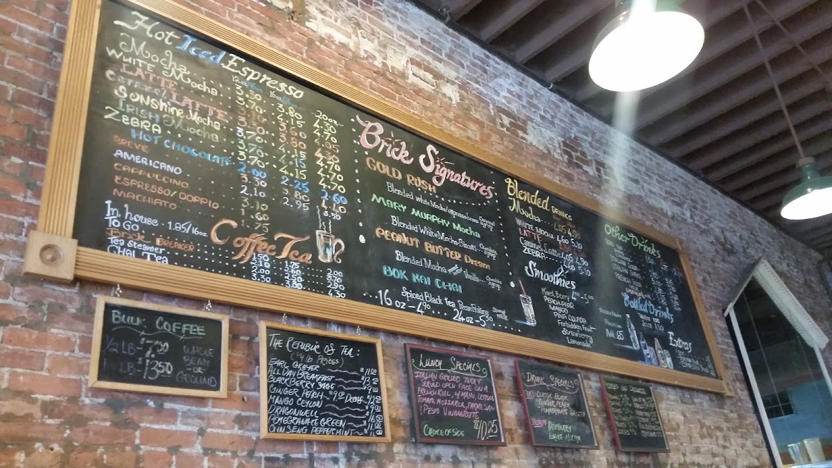 Brick Coffee House Café - 10