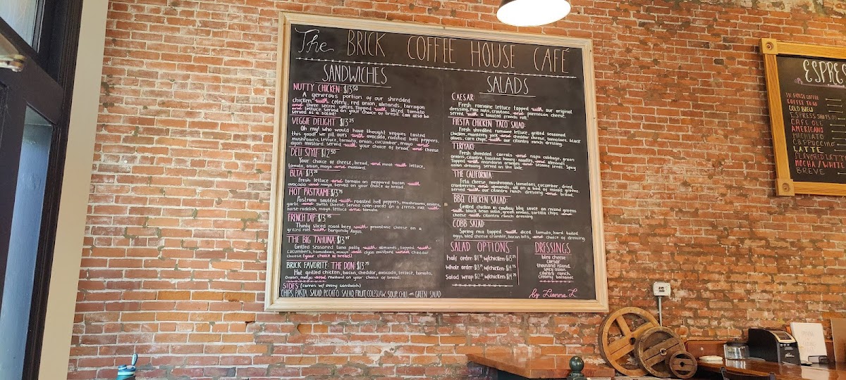 Brick Coffee House Café - 6