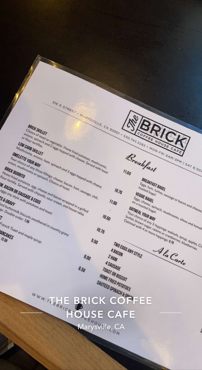 Brick Coffee House Café - 7