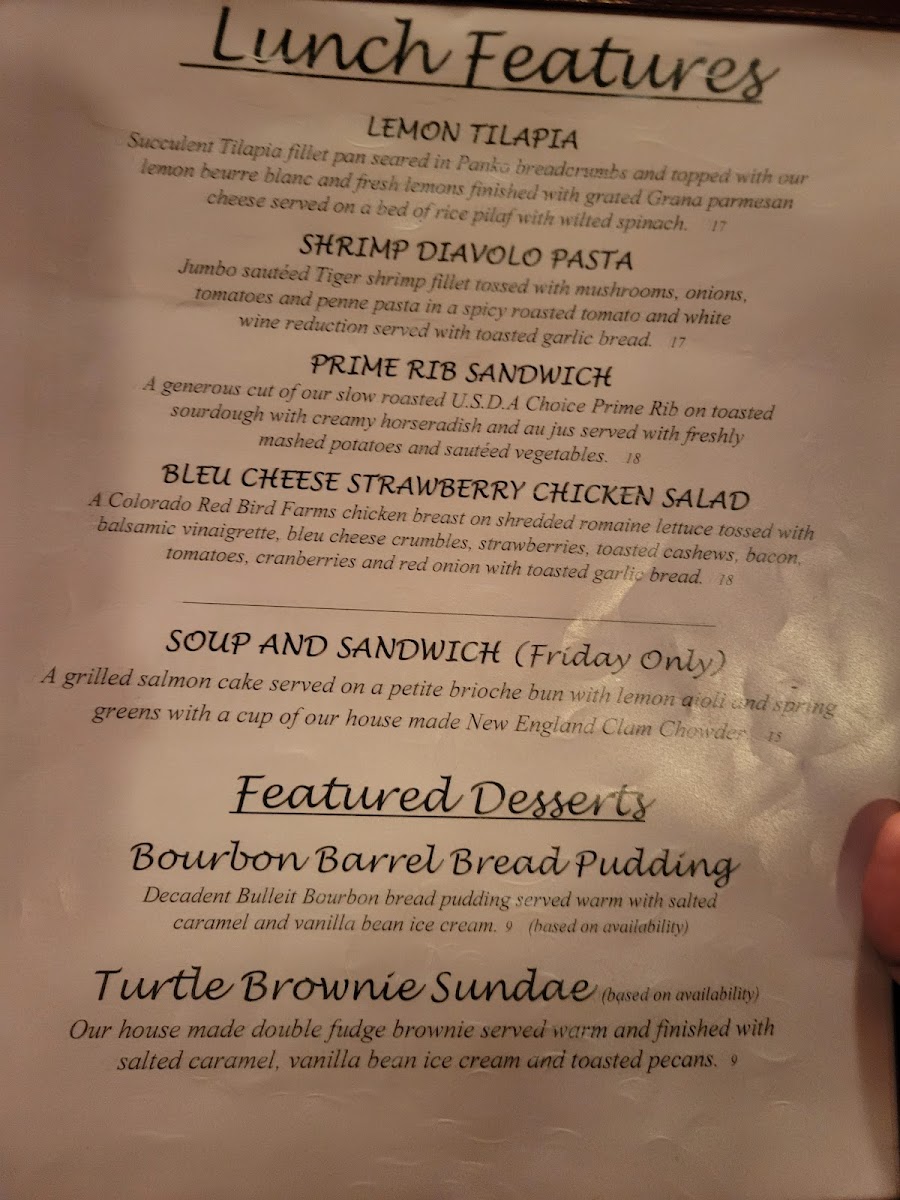 Poppies Restaurant & Lounge - 8