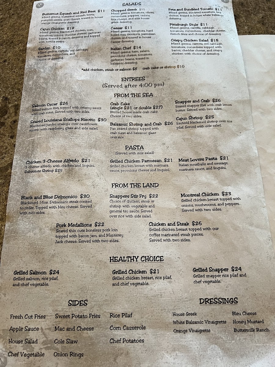 Snappers Bar & Grill - 3