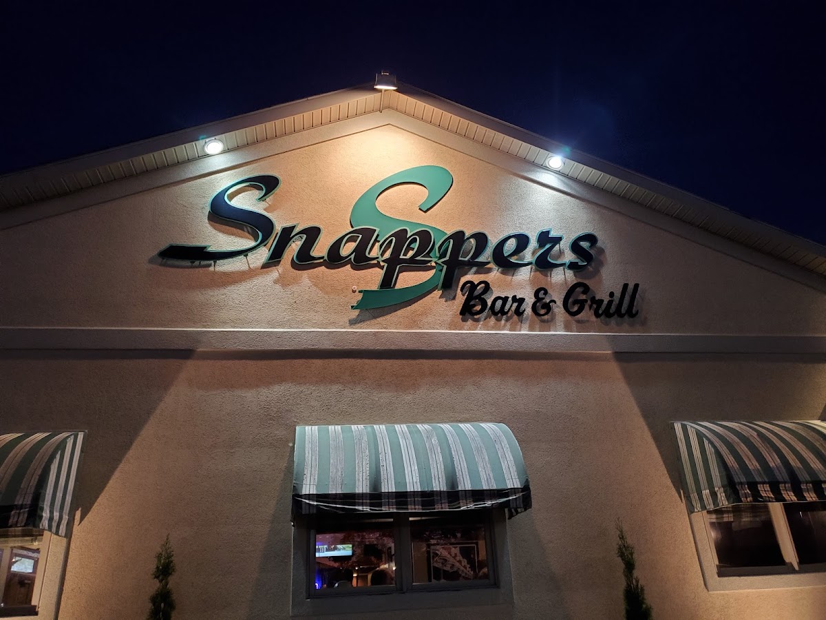 Snappers Bar & Grill