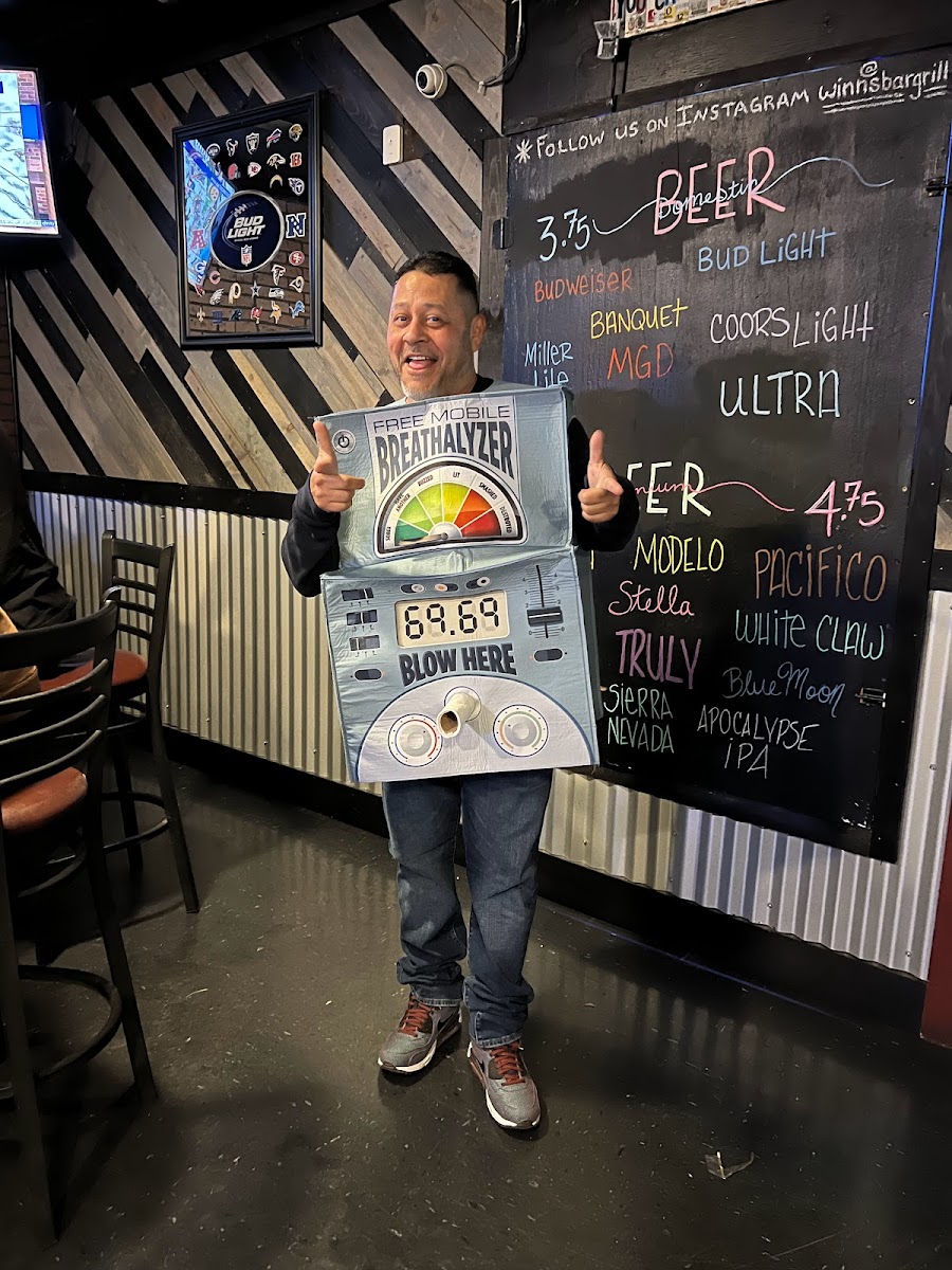 Winn’s Bar & Grill - 2