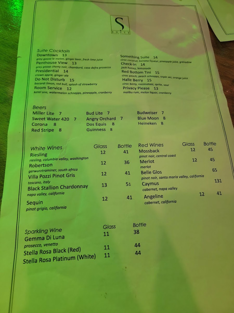 Suite Food Lounge - 10