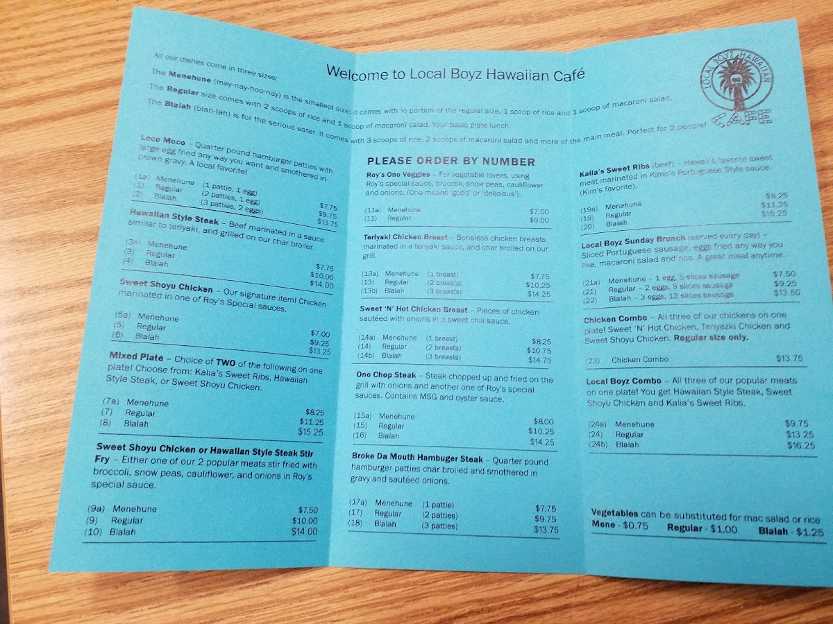 Local Boyz Hawaiian Cafe - 10