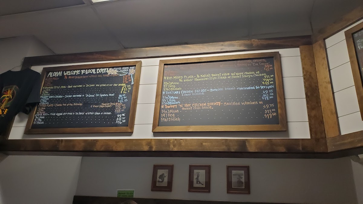 Local Boyz Hawaiian Cafe - 8