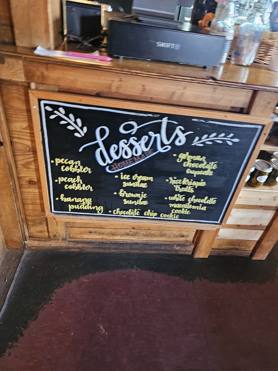 Maverick Grill & Saloon - 9