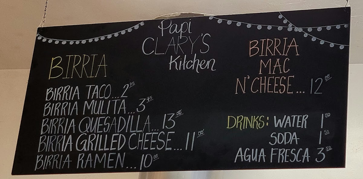 Papi Clary's Kitchen - 5