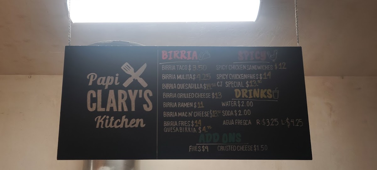 Papi Clary's Kitchen - 8