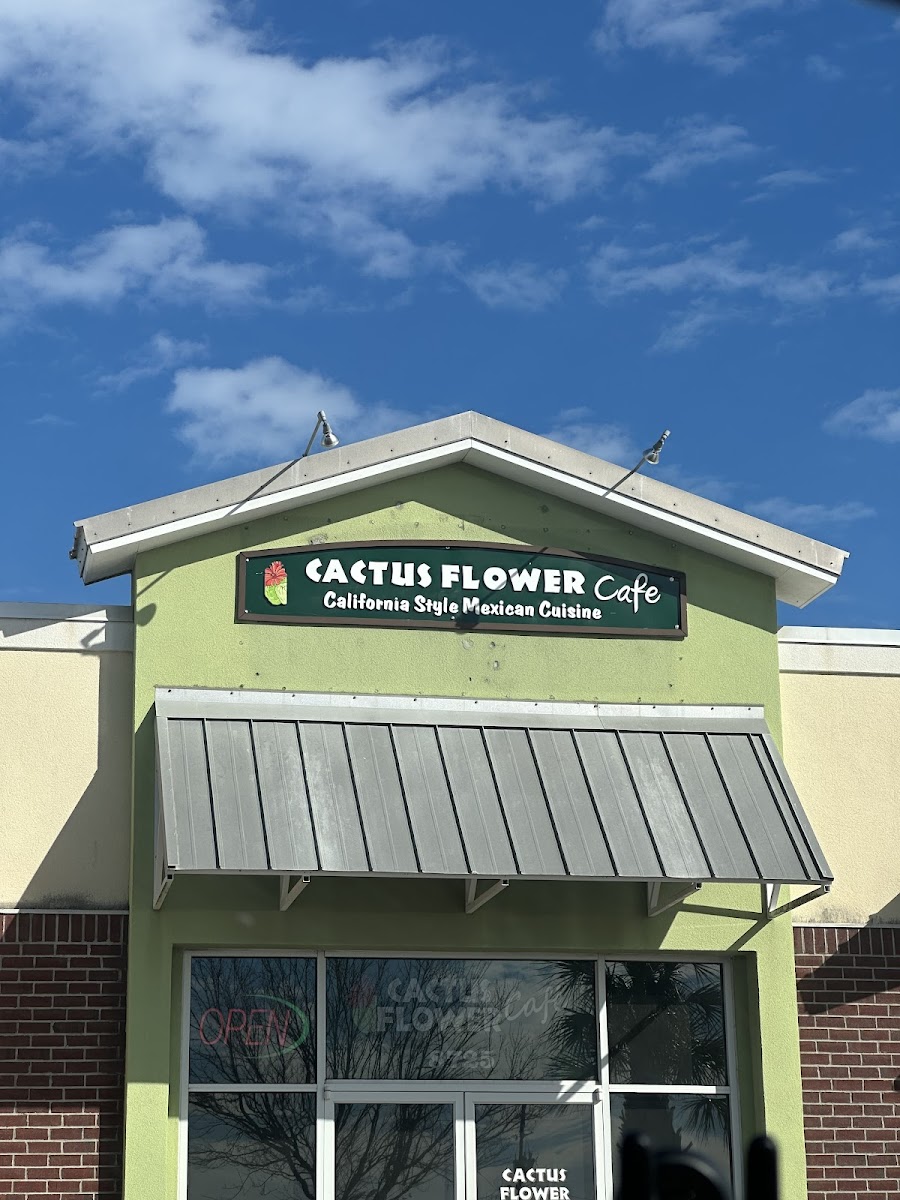 Cactus Flower Café - Navarre