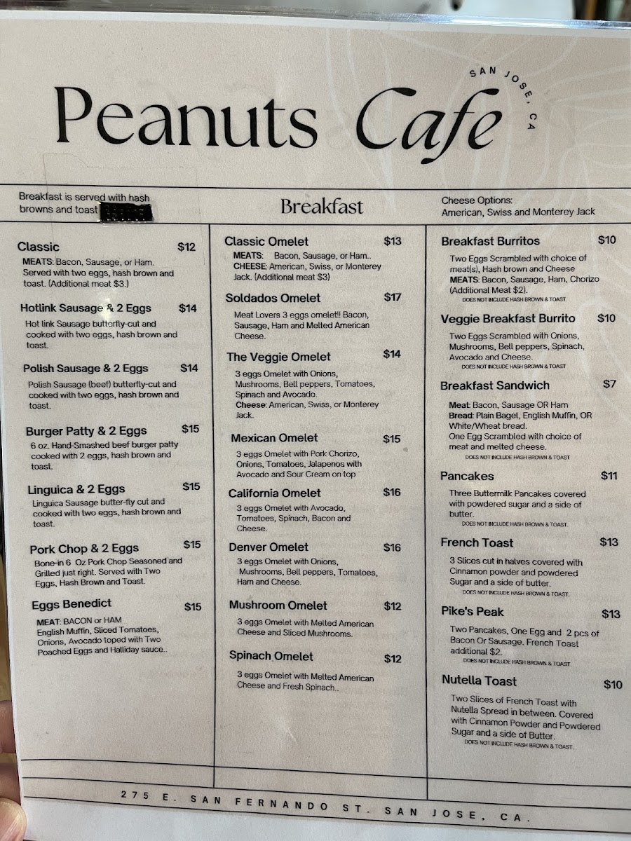 Peanuts Deluxe Cafe - 4