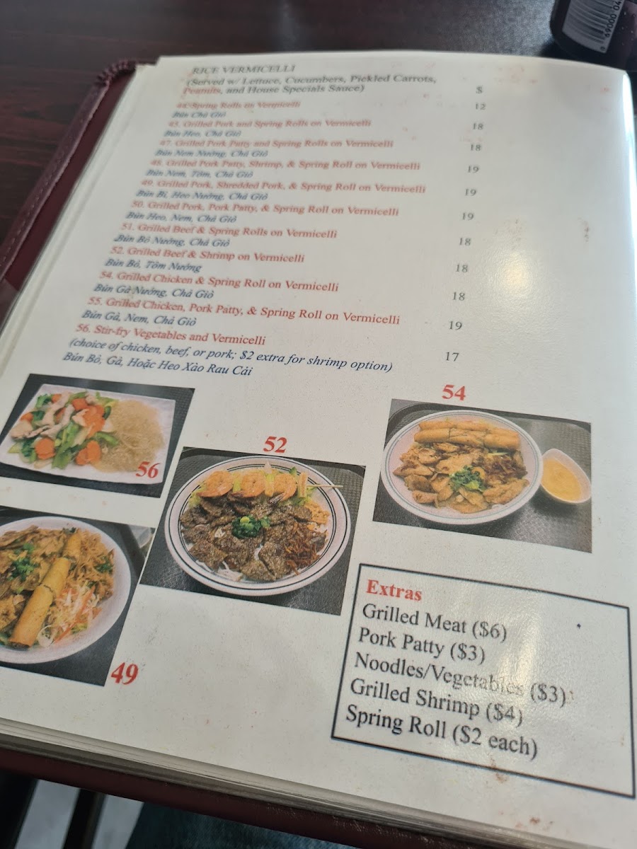 Lynn's Vietnamese Restaurant - 2