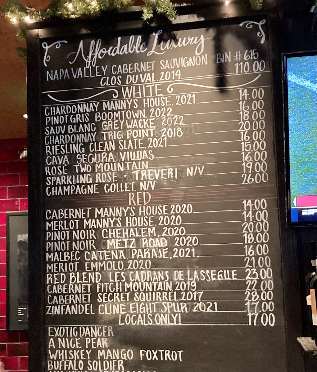 Manny's Steakhouse - 6