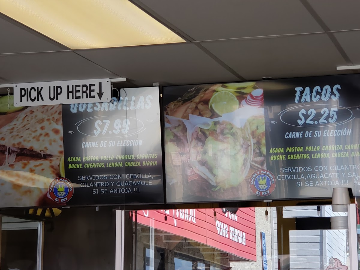 El Rey Tacos Y Mariscos - 9