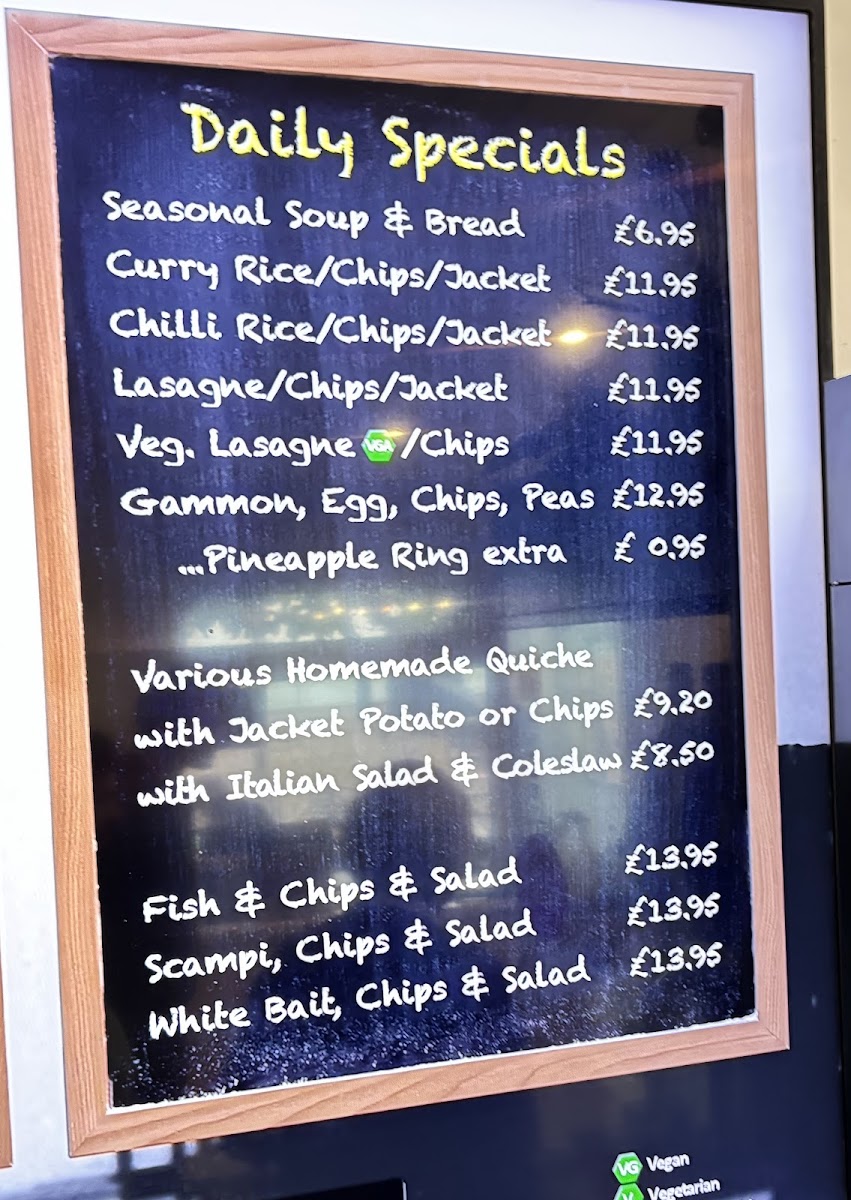 Carats Cafe Bar on the beach - 5