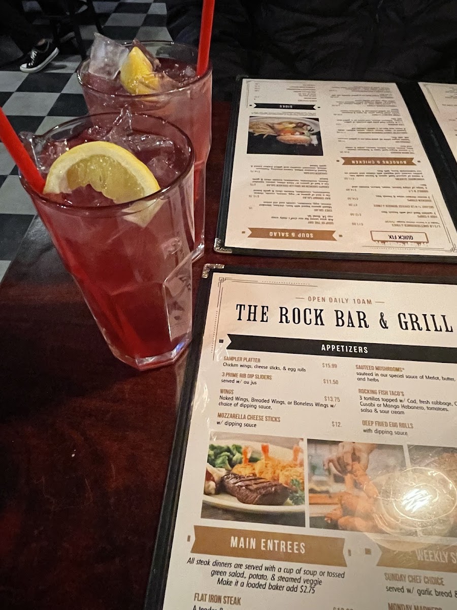 Rock Island Bar & Grill - 7