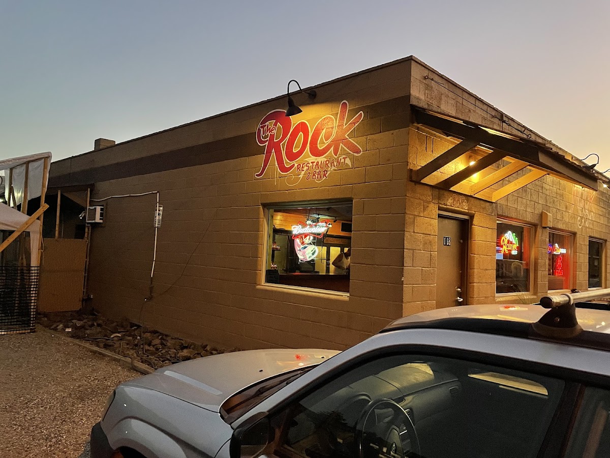 Rock Island Bar & Grill