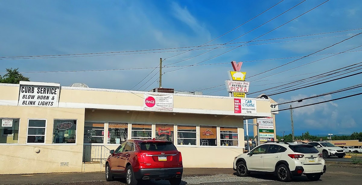 Victory Pig Pizza & Barbecue