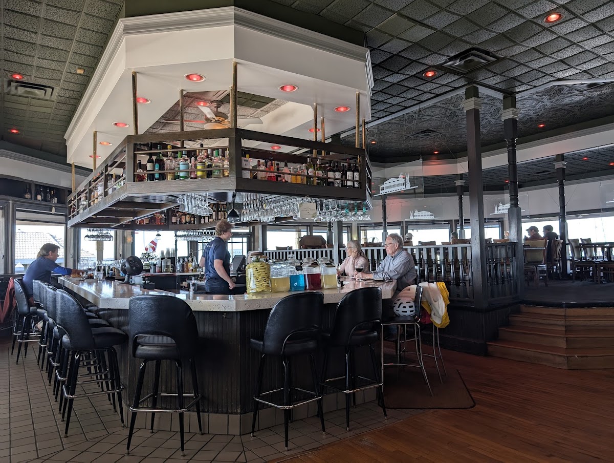 Brett's Waterway Cafe