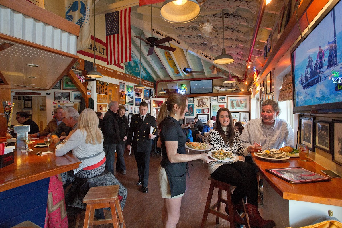 Boatyard Bar & Grill