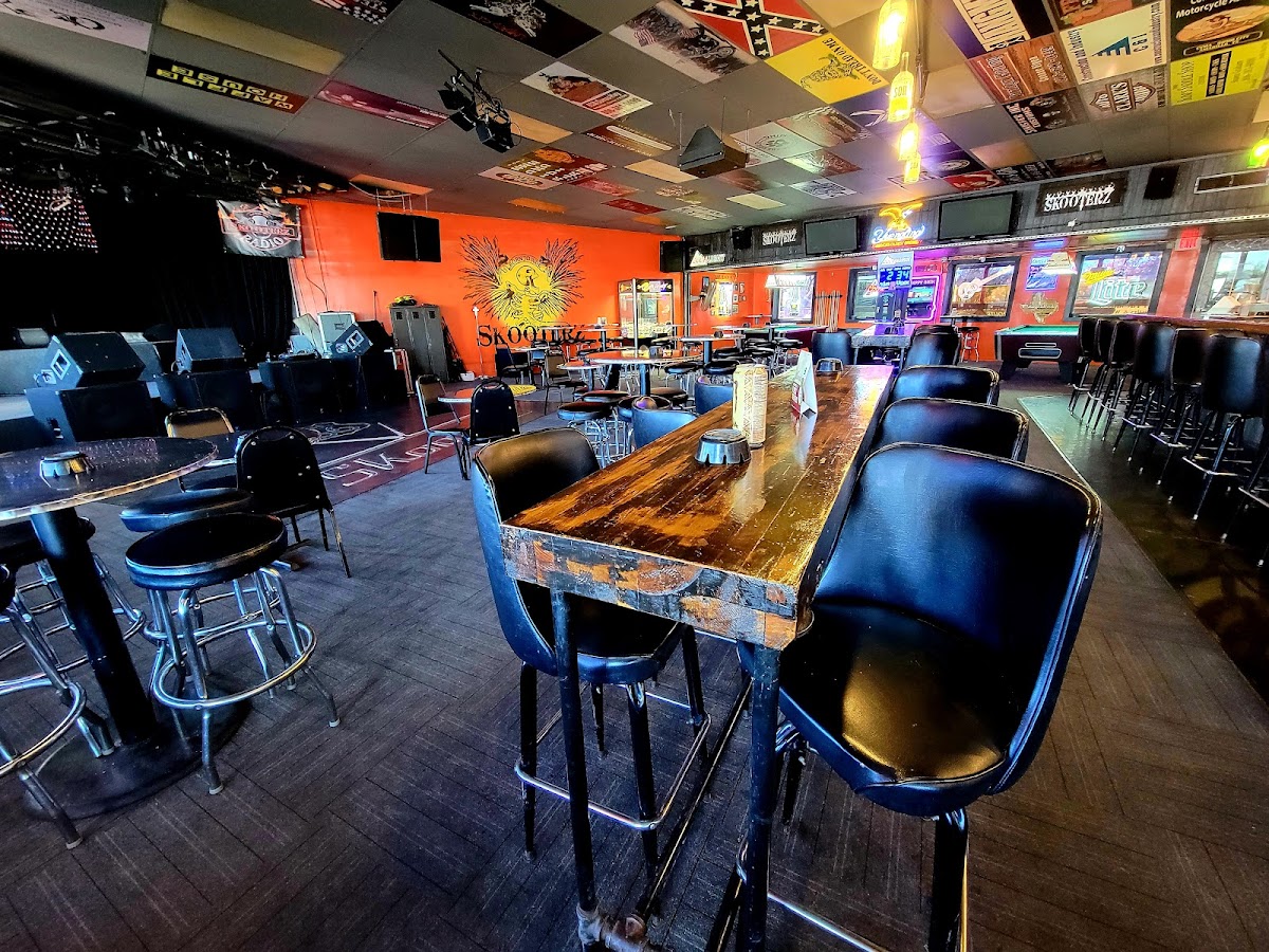 Skooterz Bar and Grill