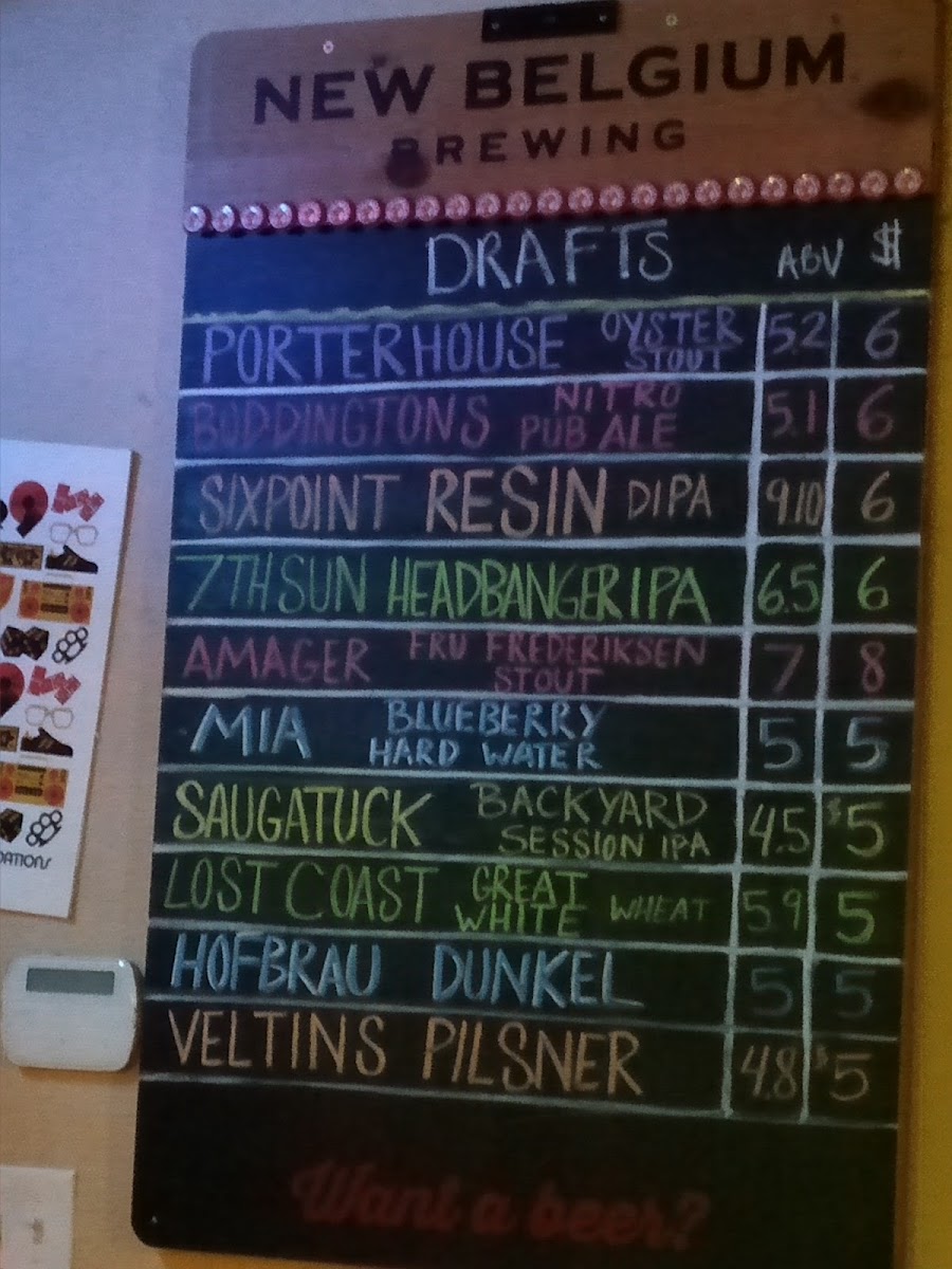 Hampton Station Pizza & Records - 9