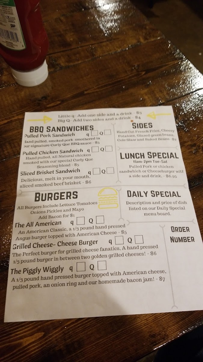 Curly Que BarBQue - 9