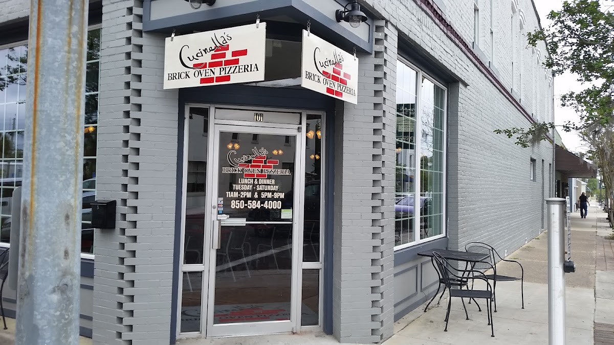 Cucinella's Brick Oven of Perry