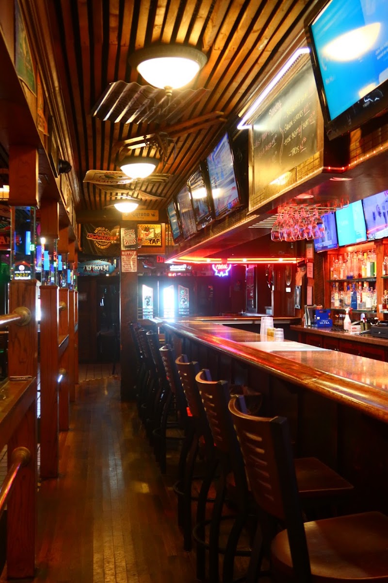 Billy's Long Bar