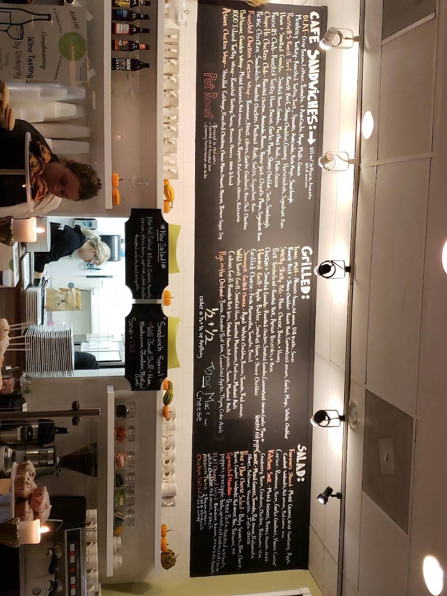 Russell's Cafe & Bakery - 10