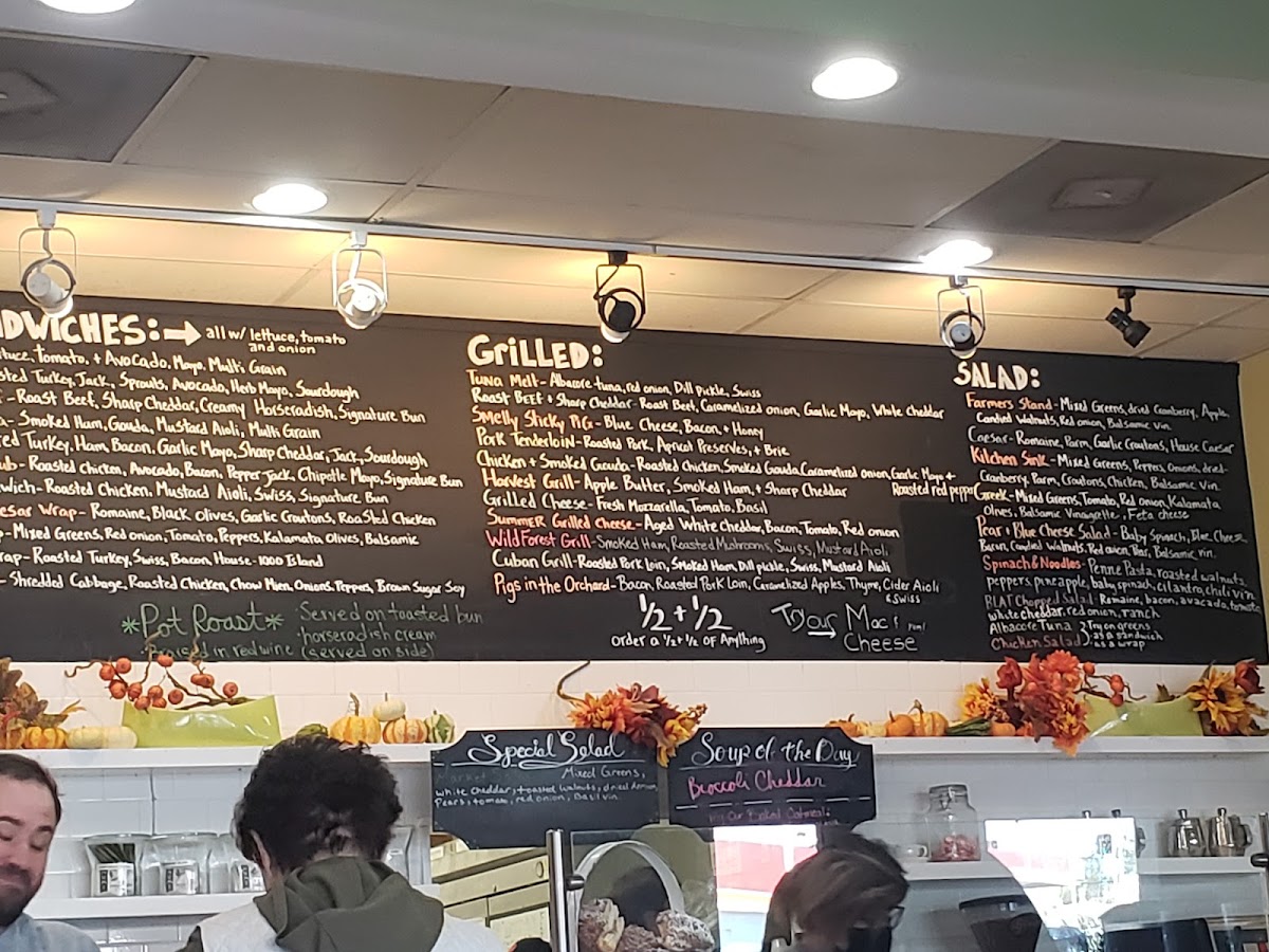 Russell's Cafe & Bakery - 5