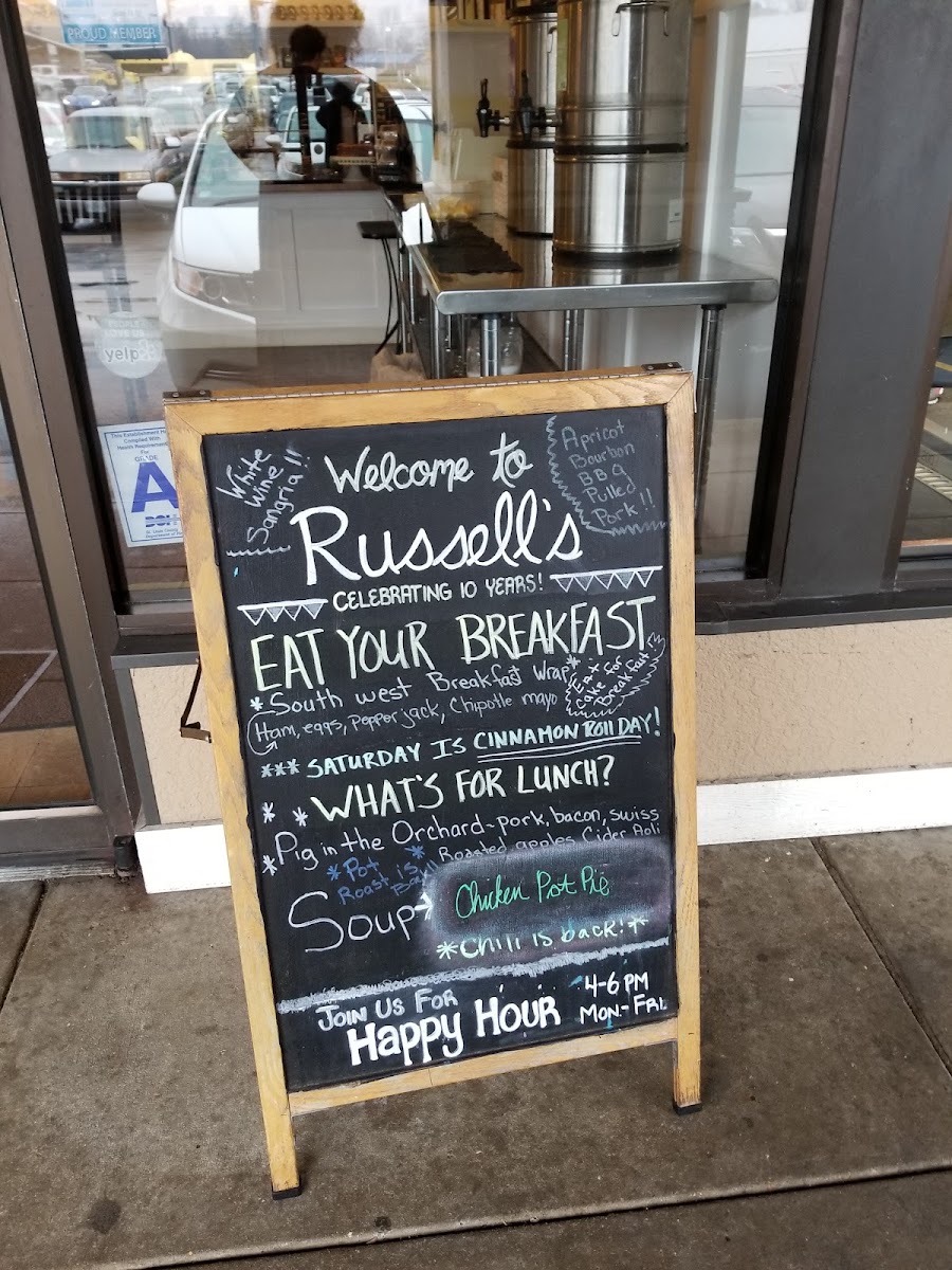 Russell's Cafe & Bakery - 8