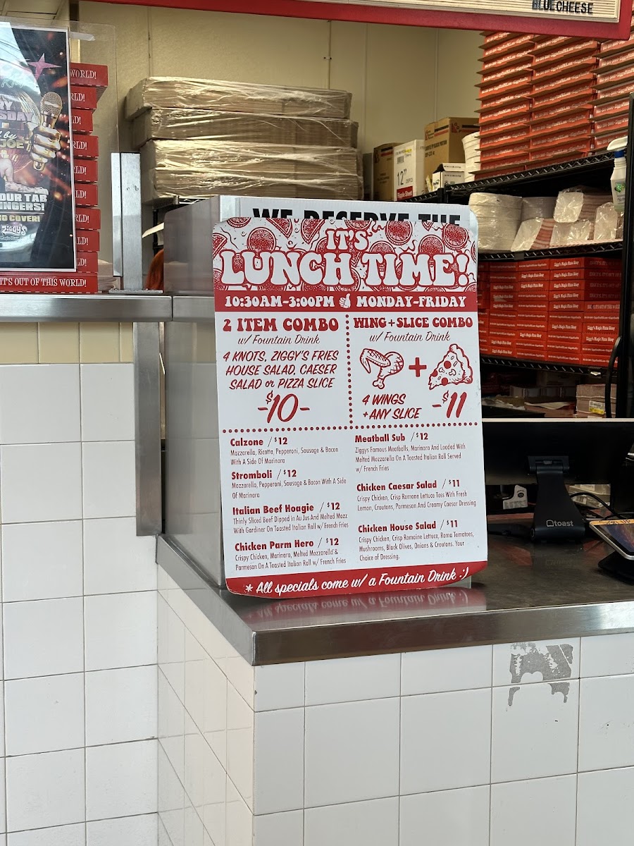 Ziggys Magic Pizza Shop - 7